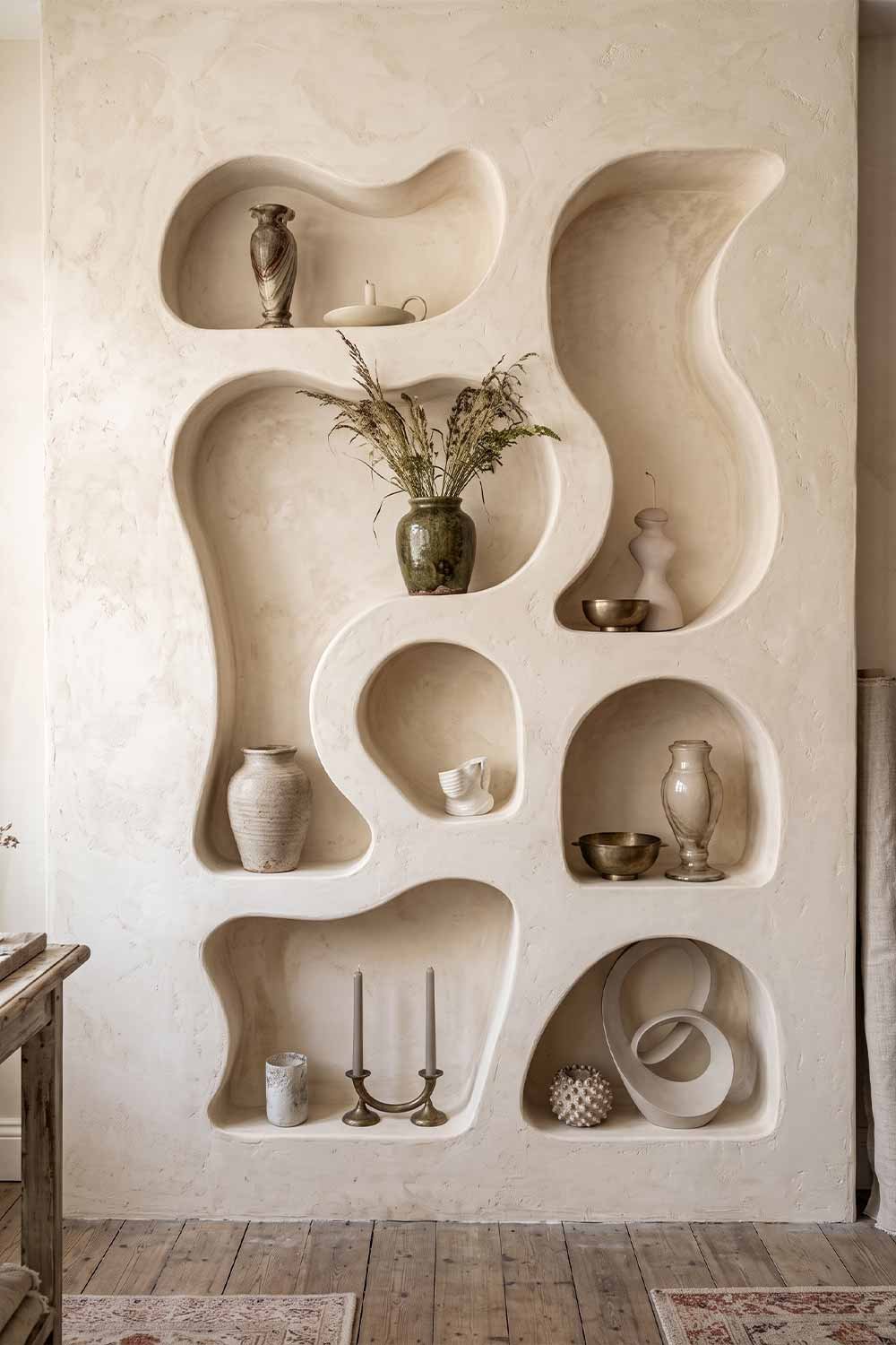 Mimari Niş Tasarımı Wabi Sabi tarzında duvarda mimari niş tasarımları